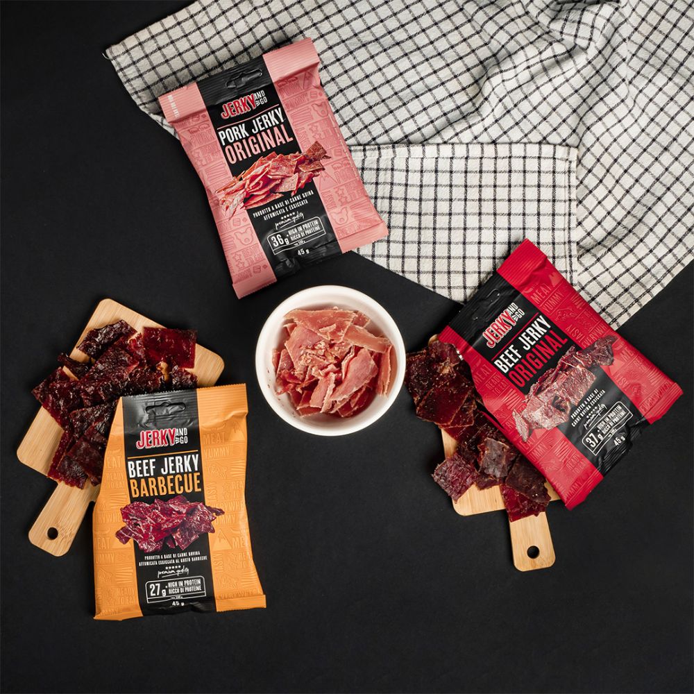 Jerky And Go Mix: 1 Jerky and Go Beef Jerky Original van 45g, 1 Jerky and Go Beef Jerky Barbecue van 45g, 1 Jerky and Go Pork Jerky Original van 45g