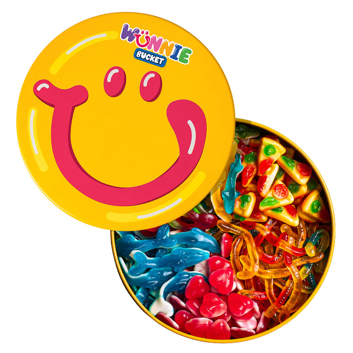 Wunnie Bucket met gladde gummies in de vorm van harten, dolfijnen, pizza's
