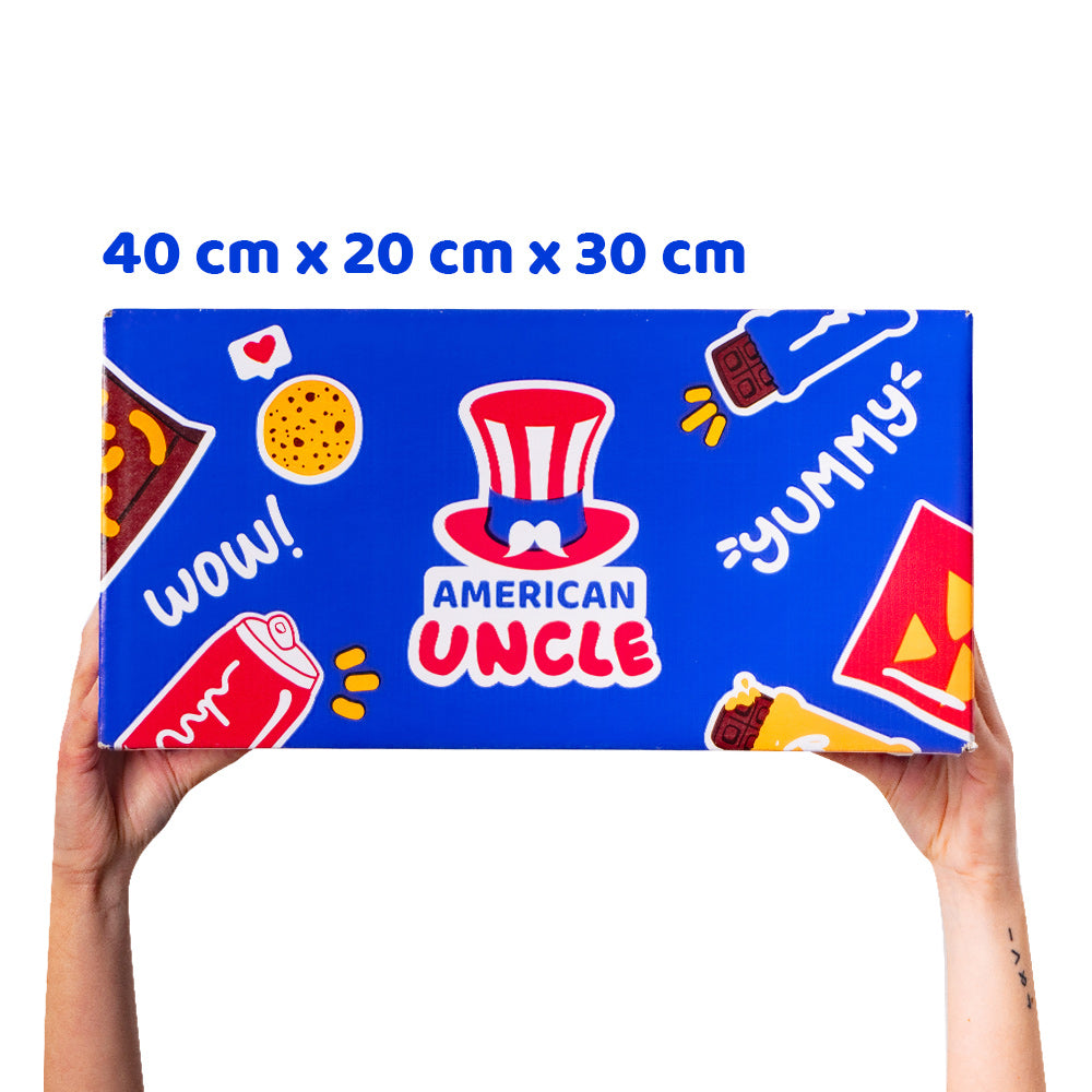Snack box van ten minste 80 internationale producten: zoet, hartig en dranken 