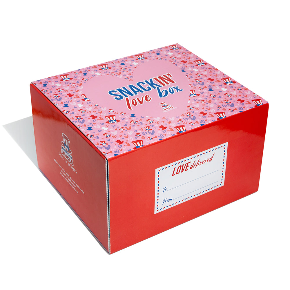 Snackin' Love Box, doos met 40 zoete producten, hartige snacks en dranken 