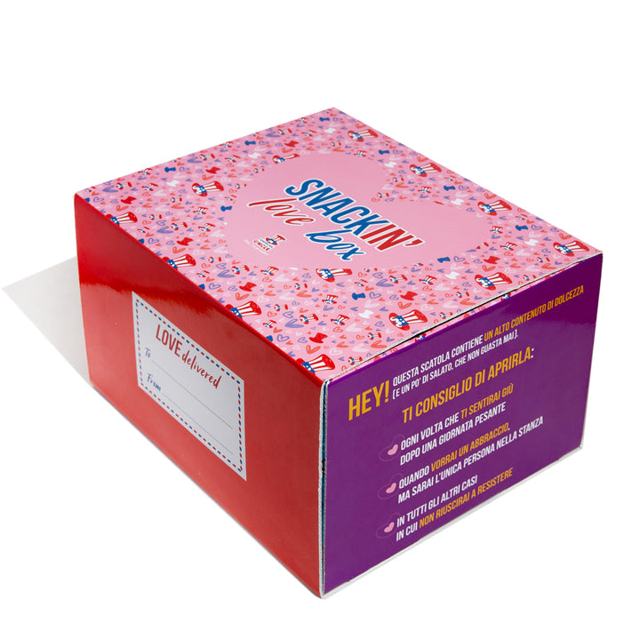Snackin' Love Box, doos met 40 zoete producten, hartige snacks en dranken 