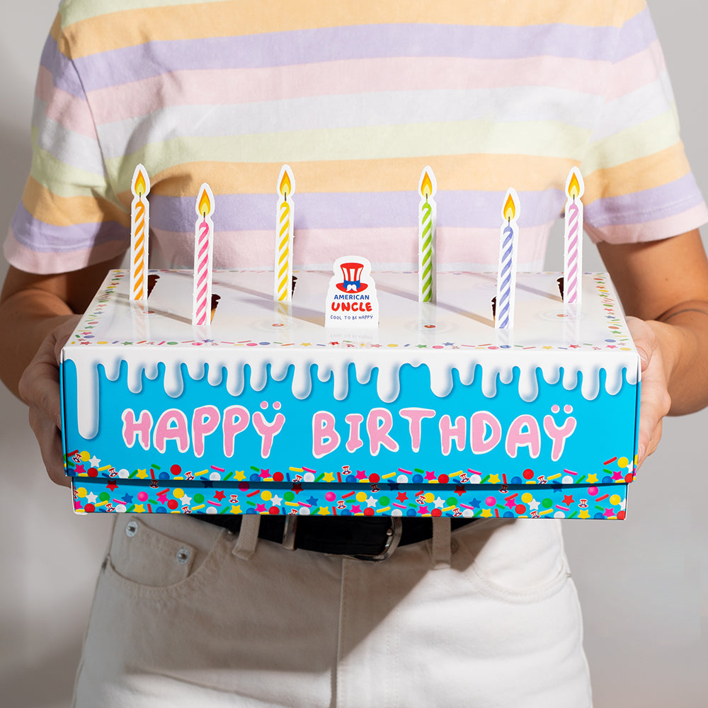 Birthday box, doos in de vorm van een verjaardagstaart van 15 snack zoete en hartige 